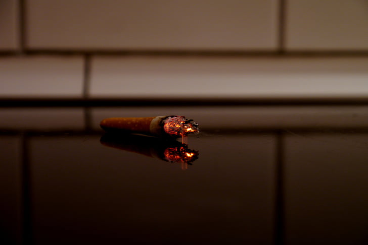 cigaret, žerjavica, kajenje, črna, bela, filter, odražajo
