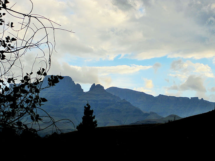 Drakensbergen, bergen, långt, blå, träd, borste, lutning