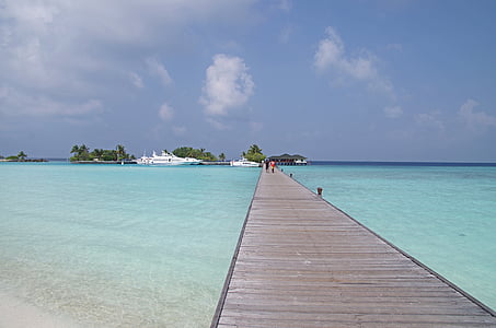 maladives, Isla Paraíso, taxi acuático, muelle, agua azul