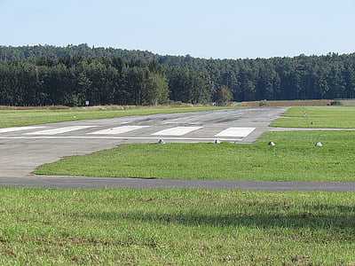 Flugplatz, Flughafen, Asphalt, Start-und Landebahn