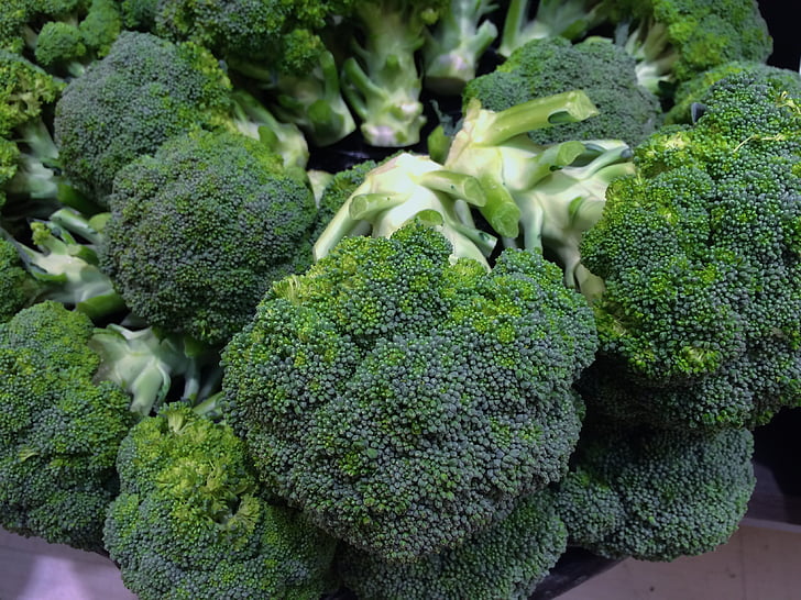 broccoli, green, young and vivacious, vivid, vegetables, department, department store