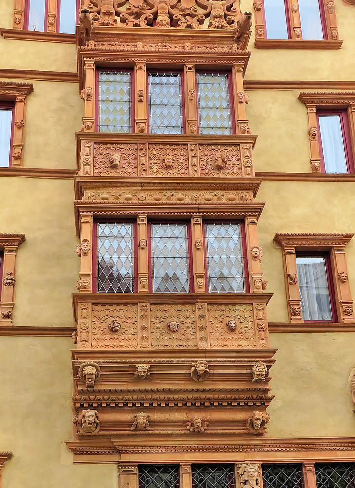 Alsace, Colmar, fasad, skulpturer, snidade trä, dekoration, historia