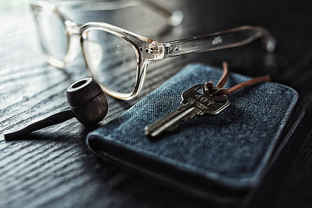 fa, táblázat, cső, szemüveg, szemüveg, pénztárca, kulcs