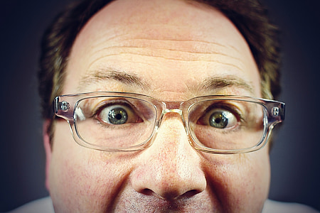 Peeping tom, bámult az ember, hátborzongató ember, középső férfi, Dork, Szemüvegek, Crazy eyes