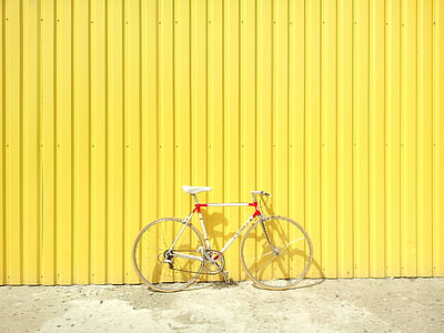 balta, sarkana, kalns, velosipēds, ēka, vīnogu novākšanas, velosipēdu