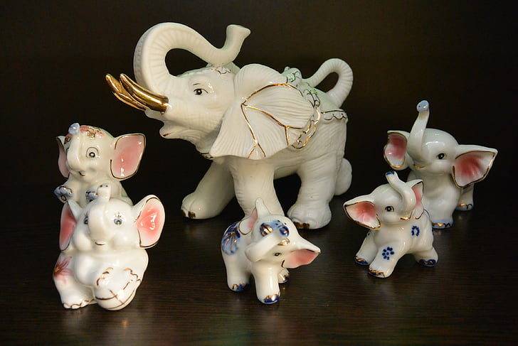 Gajah, Gajah, slonyata, porselen, Aksi angka, buatan tangan, Bagus