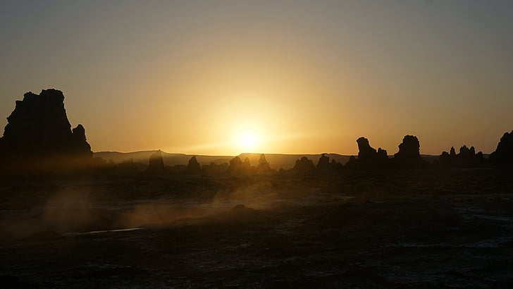 roci, Răsărit de soare, cosuri de fum, Lacul h, Djibouti