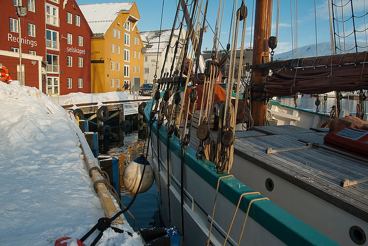 Norge, Tromsø, Lapland, port, seilbåt, nautiske fartøy, bygningen utvendig
