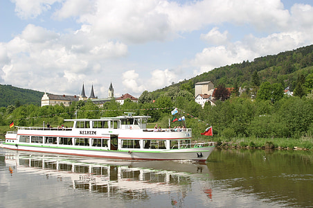 Altmühl, Kelheim, Valle del Altmühl, de la nave, barco de excursión, canal principal de Danubio, Parque de naturaleza Altmühltal