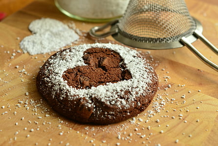 cooked, cookie, brown, wooden, table, heart, Cake
