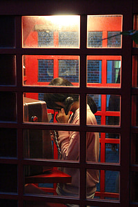 öffentliche Telefone, Telefon, Sehnsucht, Einsamkeit, eine öffentliche Telefonzelle, Lichteffekte, Fenster
