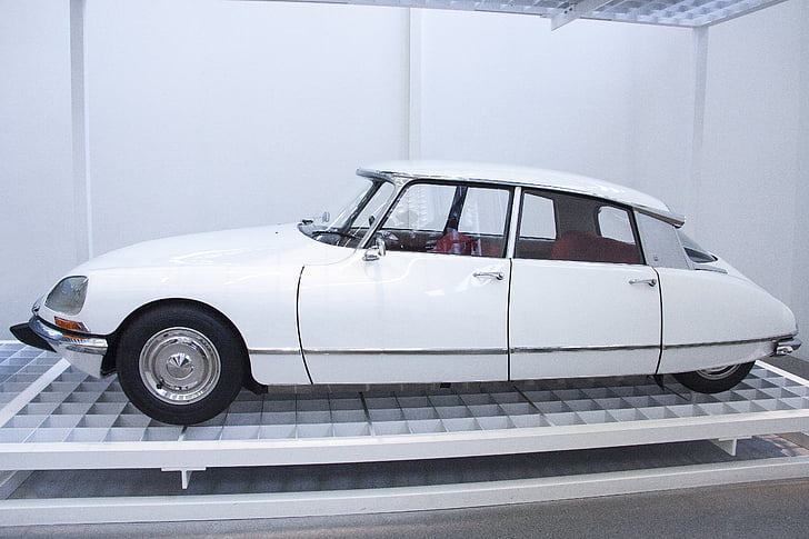 DS 21, Automotive, citroen, 1955-1975, alle vier de wielen, Hydro-pneumatische wielophanging, ontwerper