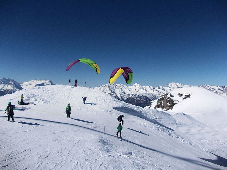Швейцария, Вербие, Каране на ски, парапланеризъм, синьо, алпийски, сняг