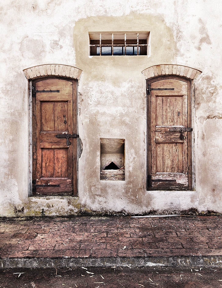 Тоскана, двері, будинок