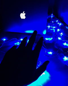 Borrão, energia, mão, iluminado, computador portátil, luzes LED, mão esquerda