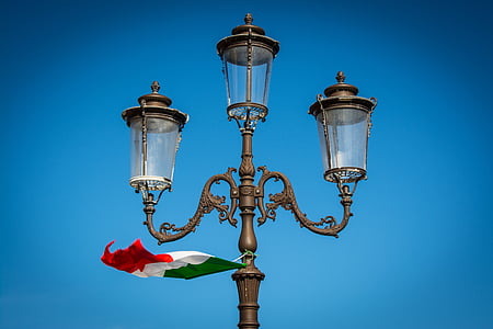 lentera, lampu jalan, lampu, bendera, Italia, langit, biru