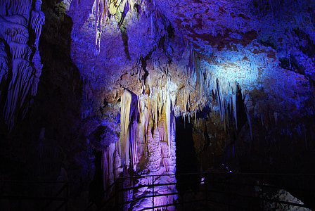 Grotta, stalattite, stalagmite, metropolitana