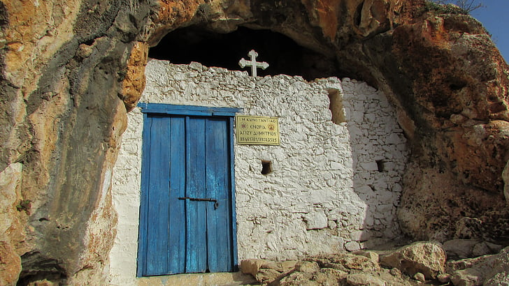 Ciprus, Paralimni, Ayii saranta, barlang, kápolna, vallás, városnézés