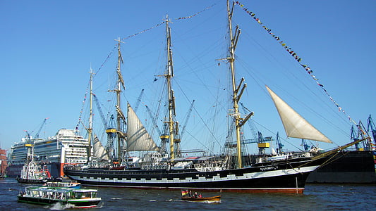 Hamburg, porta dzimšanas dienas 2011, izteka parāde, buru kuģi, kruzenshtern, jūras kuģu, jūra