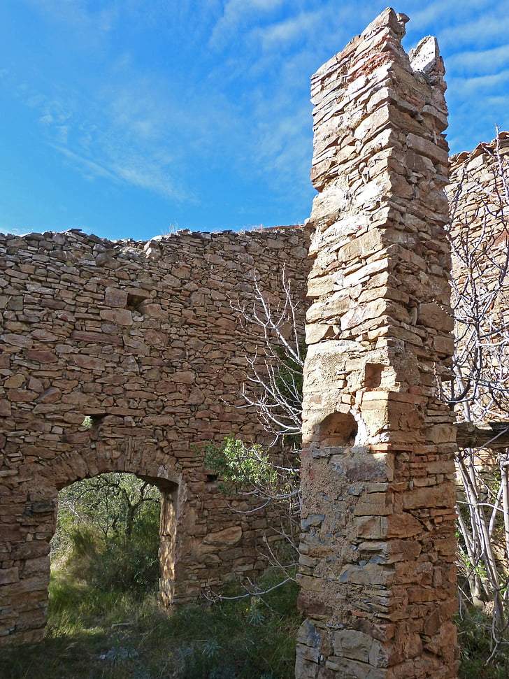 farmhouse, ruin, stone house, pillar