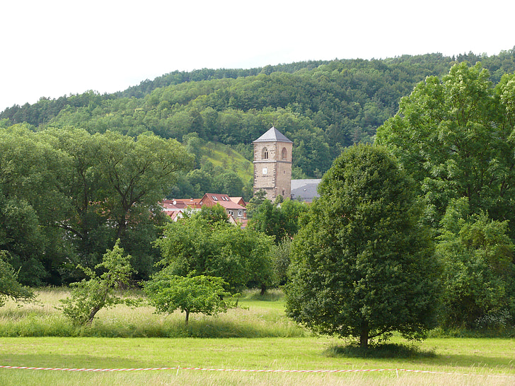 Creutzburg, Ort, Werratal, Thüringen-Deutschland, Kirchturm, Wald, Landschaft