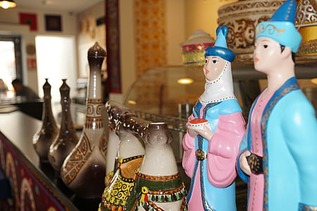 Figura, folclor, cositori, Kazahstan, Expo, Expozitie