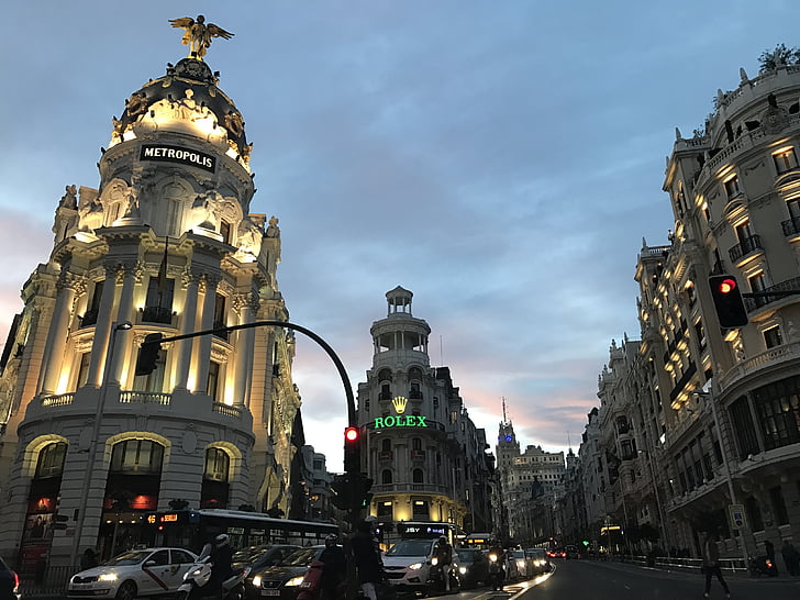 Μαδρίτη, amiyoguis, ηλιοβασίλεμα, βιασύνη της πόλης, αρχιτεκτονική, εξωτερικό κτίριο, σε εξωτερικούς χώρους