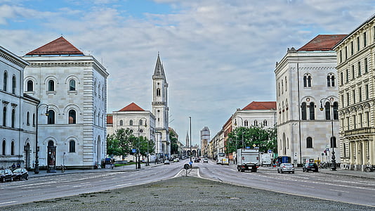 München, Bajorország, a müncheni Egyetem, állam fővárosa, csodálatos épületek, építészet, Lakások