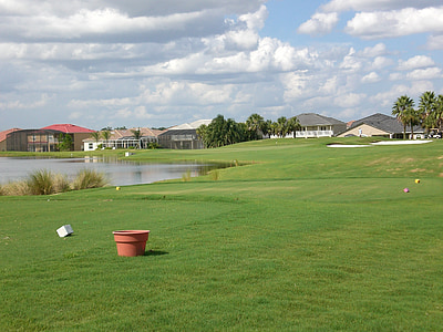 golf, golf course, lake, sport, grass, sky, clouds