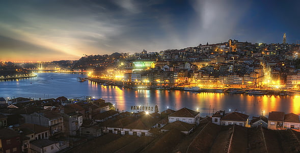 Porto, város, Portugália, történelmi város, Rio, douro folyó, épületek