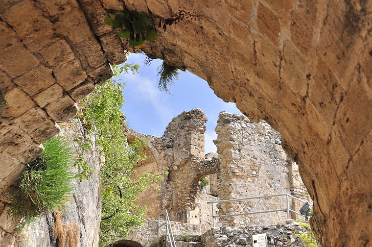 Kipras, Šiaurės Kipras, pilis, griuvėsiai, senų pastatų ir statinių