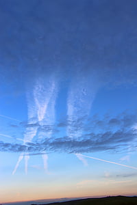 trilhas de avião no céu, céu, trilhas de avião, avião, azul, avião, aviões