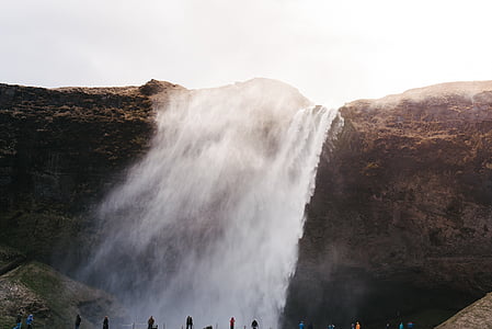 Foto, Cascate, montagna, acqua, cascata, vapore, grande gruppo di persone