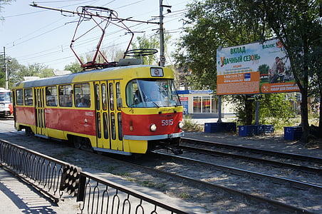 les transports en commun, tram, infrastructures de transport, Russie