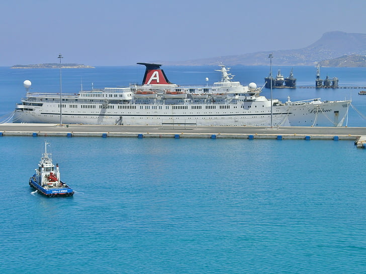 cruise ship, princes daphne, port, madeira, holiday, water, summer