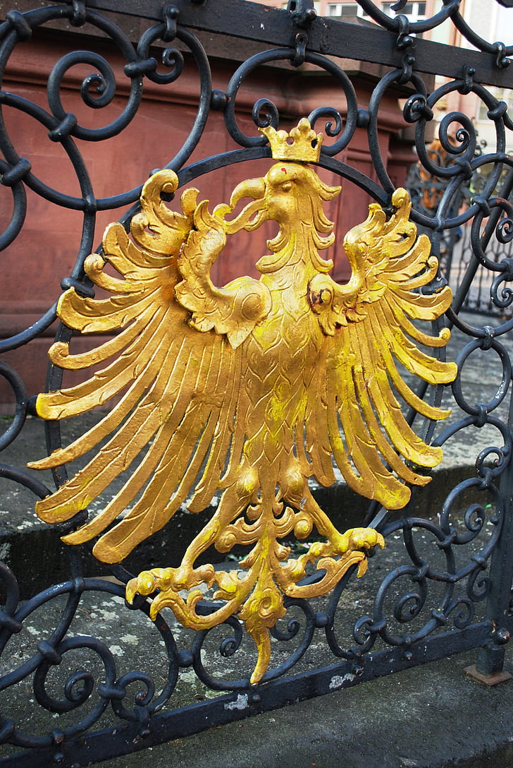 Eagle, oiseau, orné, Or, clôture, sculpture, statue de