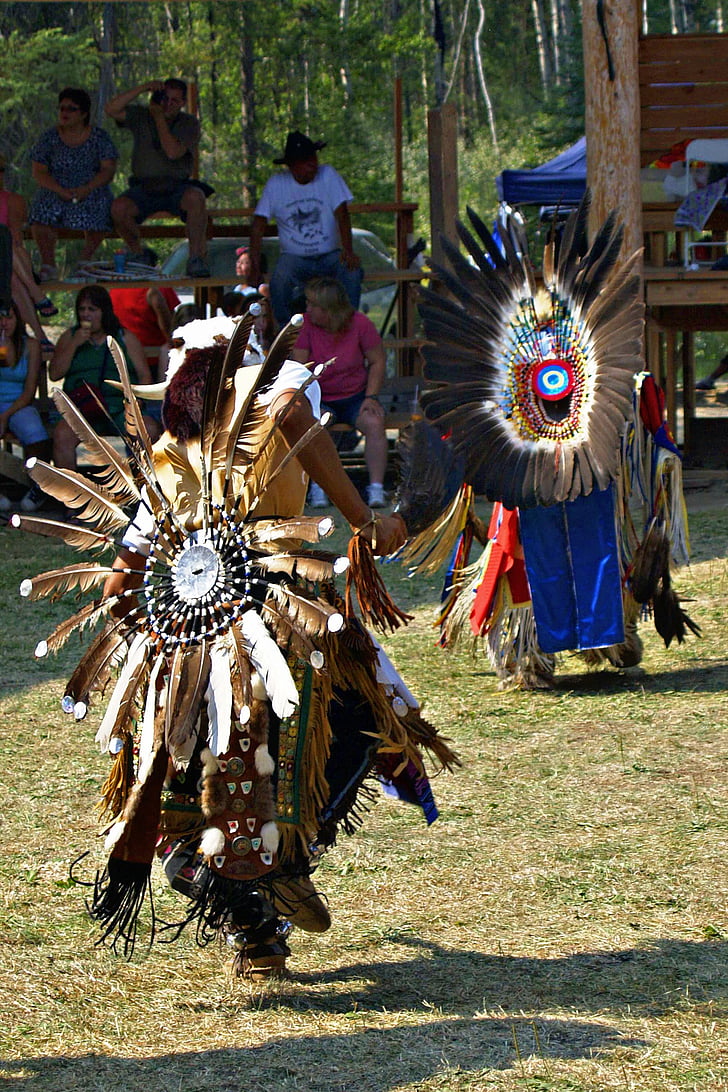 powwow, nativo, bailarina, con plumas, tradición, Canadá, columbia británica