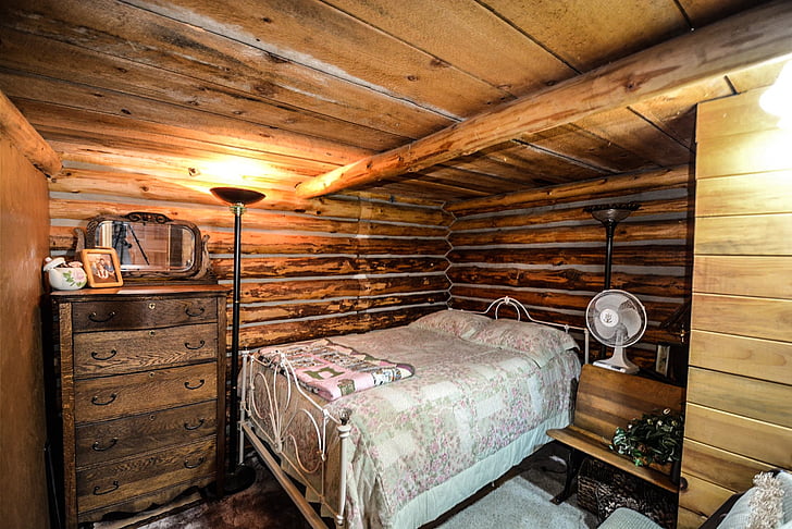 log home, log, home, bedroom, rustic, country, pioneer