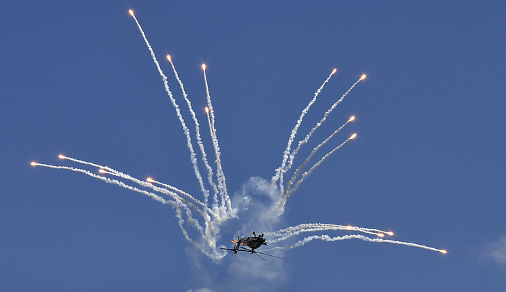 lietadlo, AH64, Apache, ukazuje, Airshow, Sky, pristátie