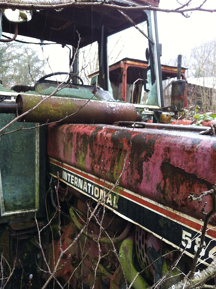 tractor, rust, graveyard, farm, junk yard, rural decay, rusty
