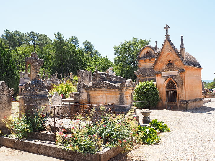 crypte, crypte familiale, cimetière, tombes, Pierre tombale, vieux cimetière, Roussillon