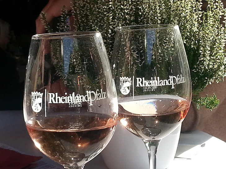 Rijnland-Palts, wijn, rosé wijn, winglas