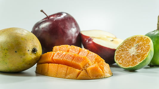 μάνγκο, Apple, πορτοκάλια, φέτα, στο χέρι, Κίτρινο, απομονωμένη