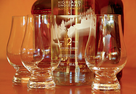 whisky, Ecosse, Highland, lunettes, bouteilles