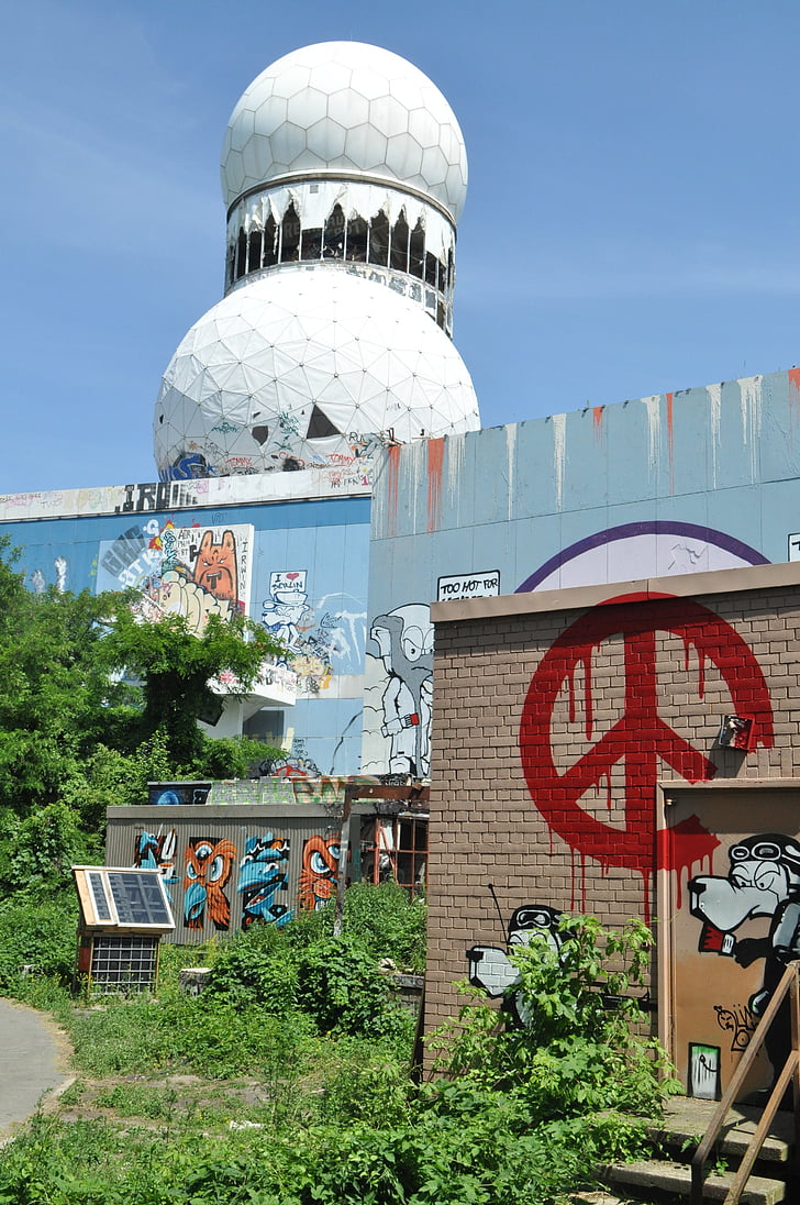 Teufelsberg, Berlin, Street art, kupola, graffiti, lehallgatás station
