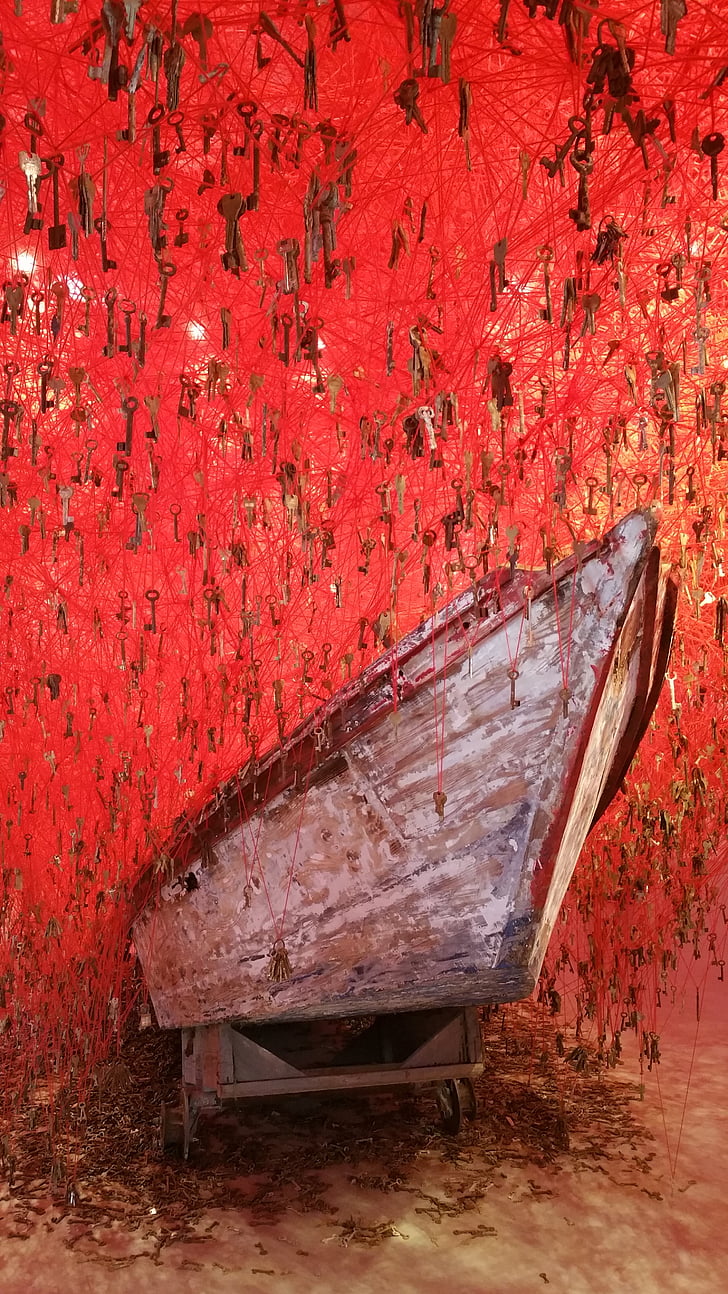 biennale, venice, boat, japan, red, art, modern