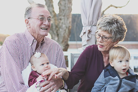 παππούδες και γιαγιάδες, γιαγιά, άτομα, Ευτυχισμένο, οικογένεια, Ανώτερος, σε εξωτερικούς χώρους